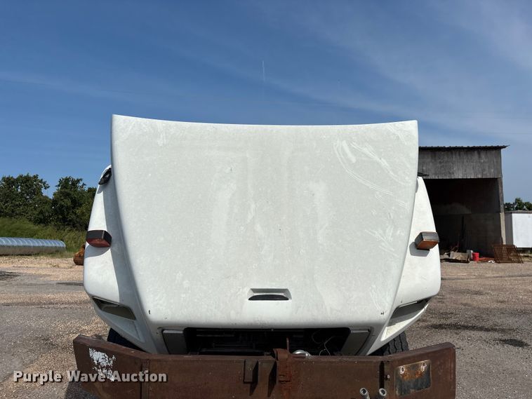 image for item EO4454 2000 Freightliner FL70 dump truck