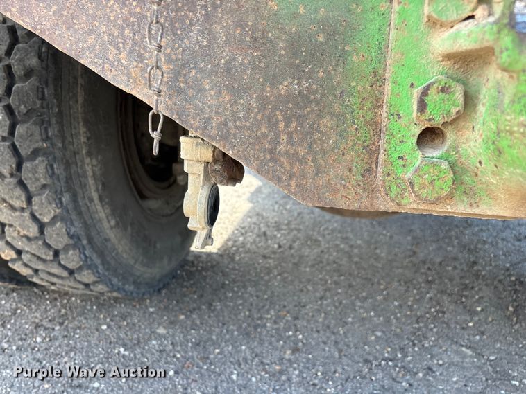 image for item EO4454 2000 Freightliner FL70 dump truck