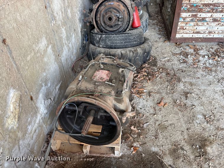 image for item EO4460 International DT466 engine