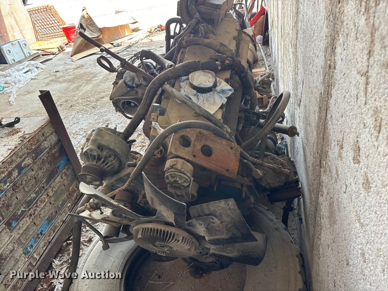 image for item EO4460 International DT466 engine