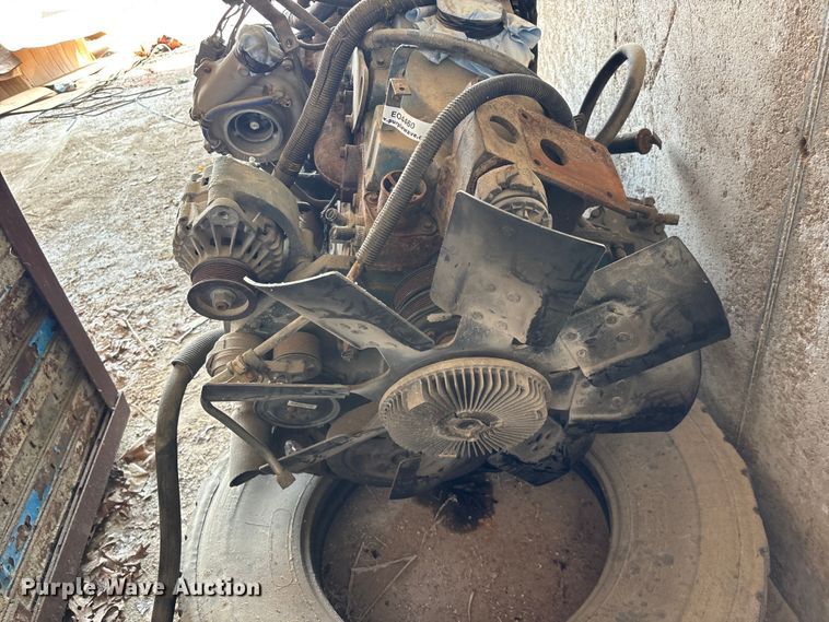image for item EO4460 International DT466 engine