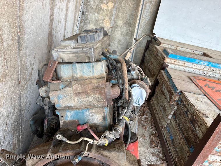 image for item EO4460 International DT466 engine