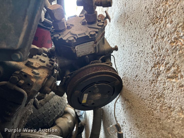 image for item EO4460 International DT466 engine