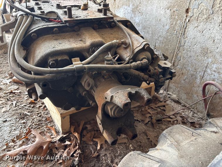 image for item EO4460 International DT466 engine