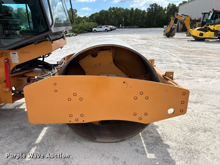 image for item EO4467 2013 Case SV208 single drum vibratory roller