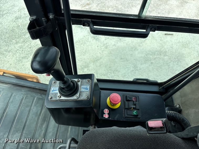 image for item EO4467 2013 Case SV208 single drum vibratory roller