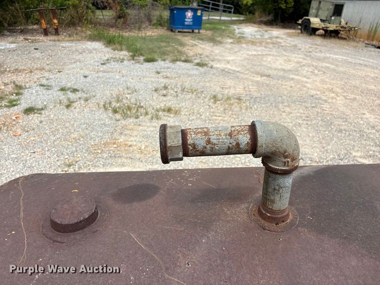 image for item EO4468 Tank