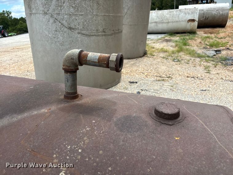 image for item EO4468 Tank