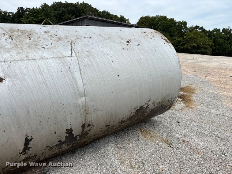 image for item EO4471 Tank