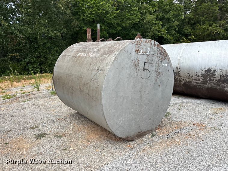 image for item EO4472 Tank