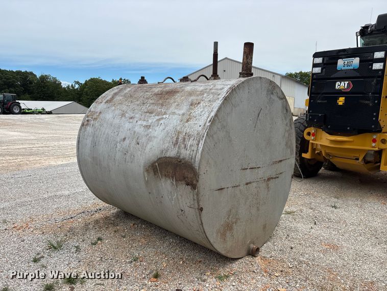 image for item EO4472 Tank