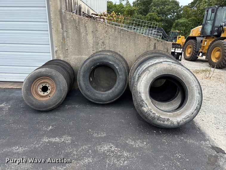 image for item EO4474 Tires