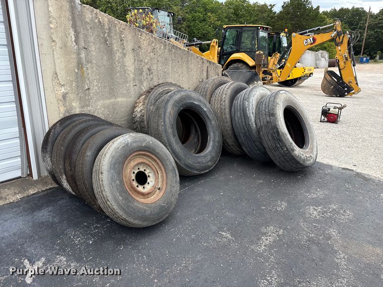 image for item EO4474 Tires