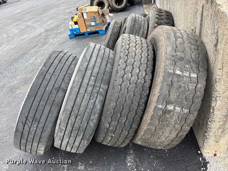 image for item EO4474 Tires