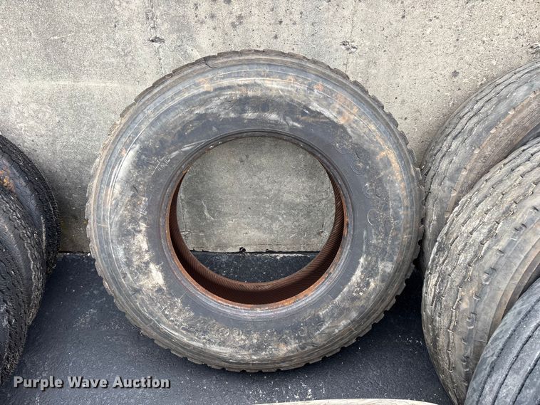 image for item EO4474 Tires