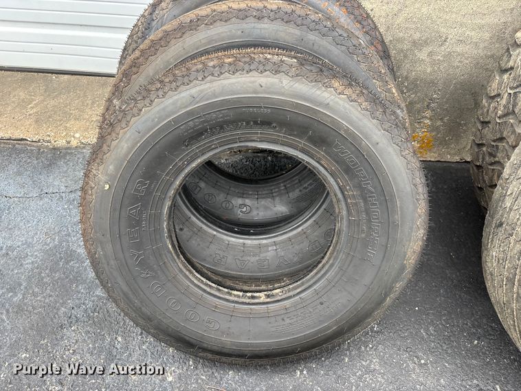 image for item EO4474 Tires