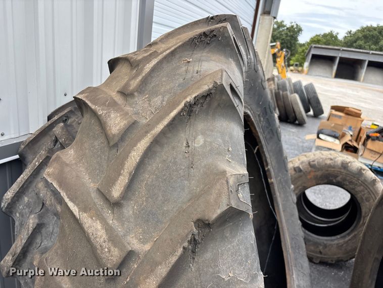 image for item EO4475 Tires and wheels