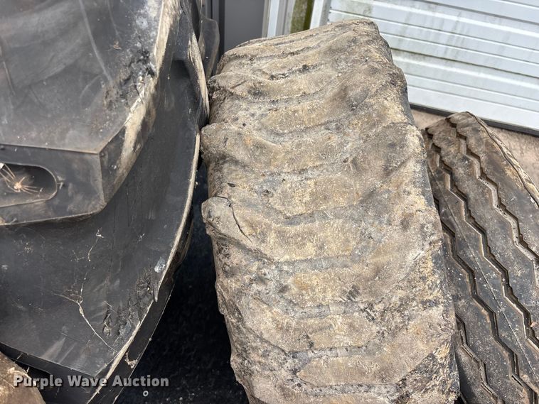 image for item EO4475 Tires and wheels