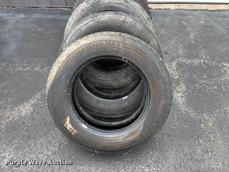 image for item EO4476 Tires