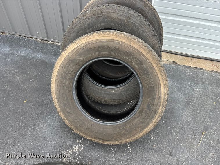 image for item EO4476 Tires
