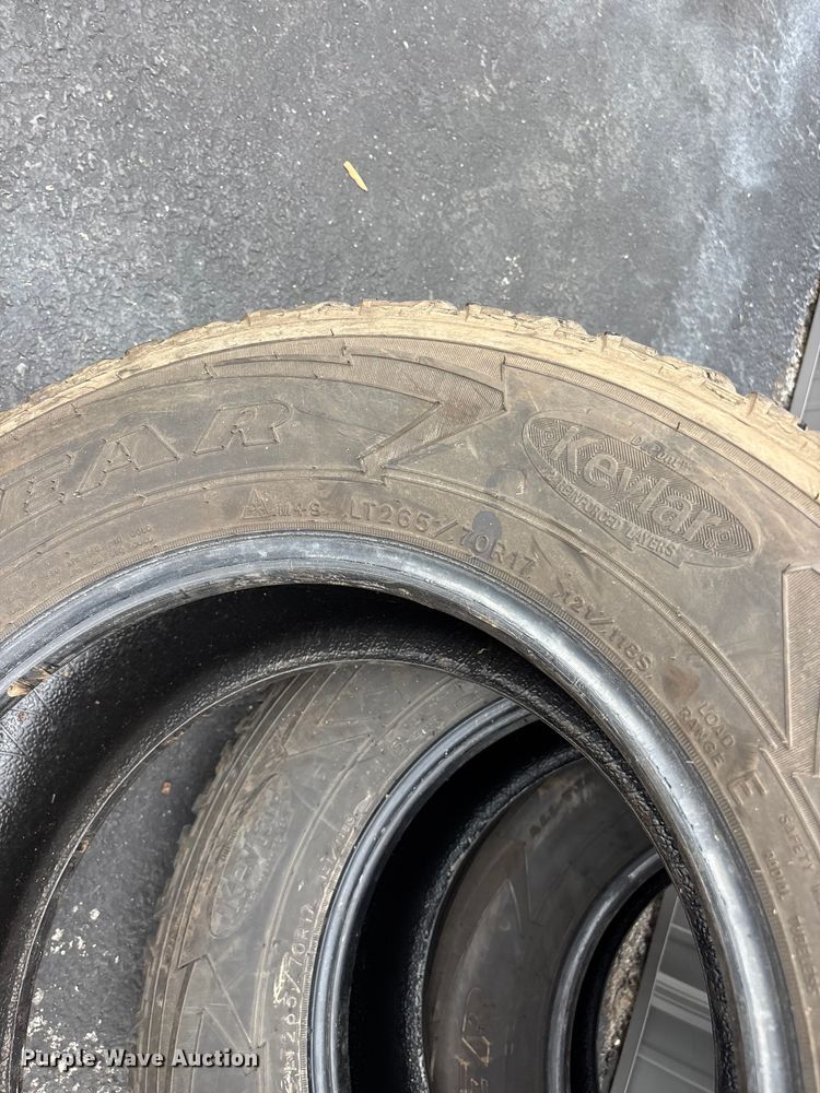 image for item EO4476 Tires