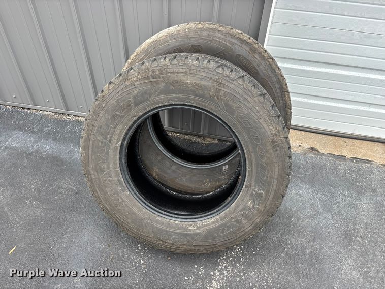image for item EO4476 Tires