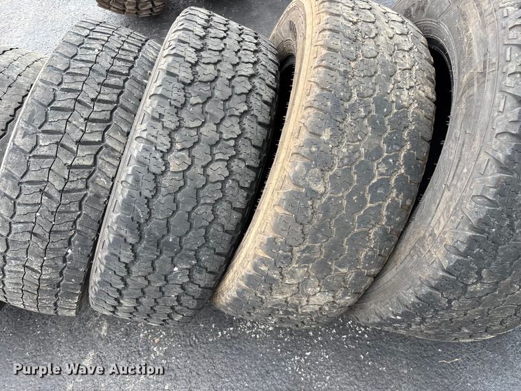 image for item EO4476 Tires