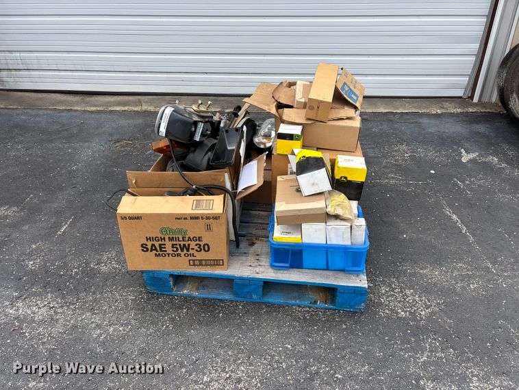 image for item EO4478 Truck parts