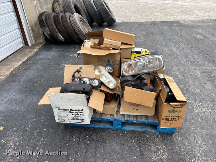 image for item EO4478 Truck parts