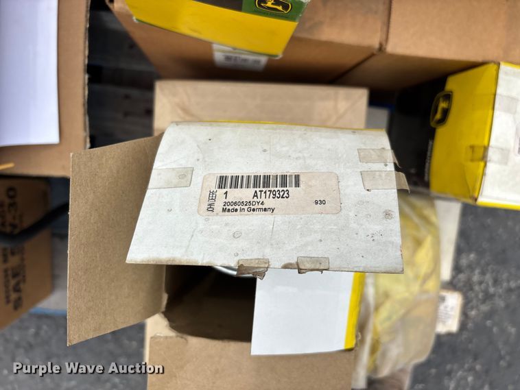 image for item EO4478 Truck parts