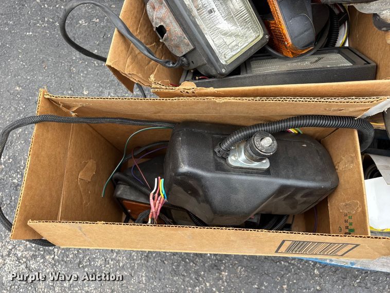 image for item EO4478 Truck parts