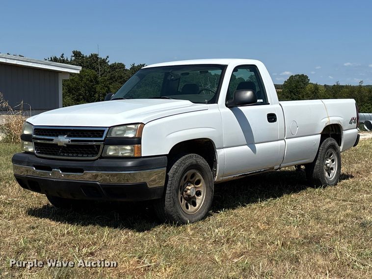 2006 Chevrolet Silverado 1500 pickup truck