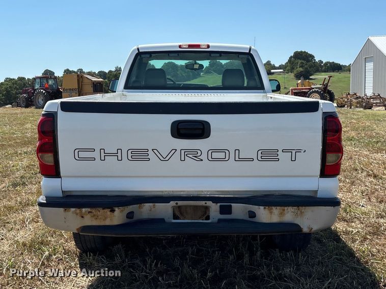 image for item EO4485 2006 Chevrolet Silverado 1500 pickup truck