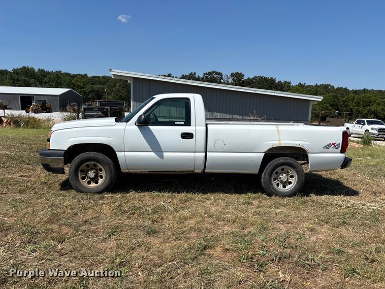 image for item EO4485 2006 Chevrolet Silverado 1500 pickup truck