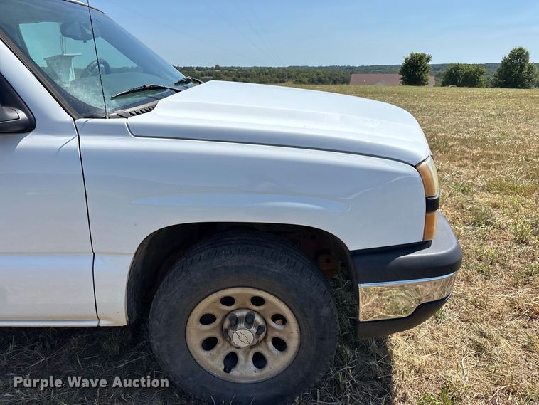 image for item EO4485 2006 Chevrolet Silverado 1500 pickup truck