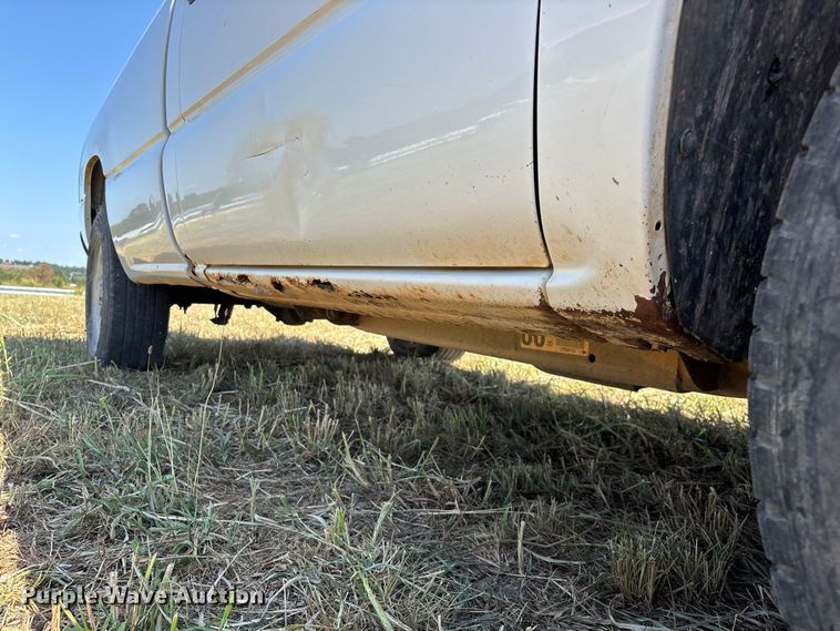 image for item EO4485 2006 Chevrolet Silverado 1500 pickup truck