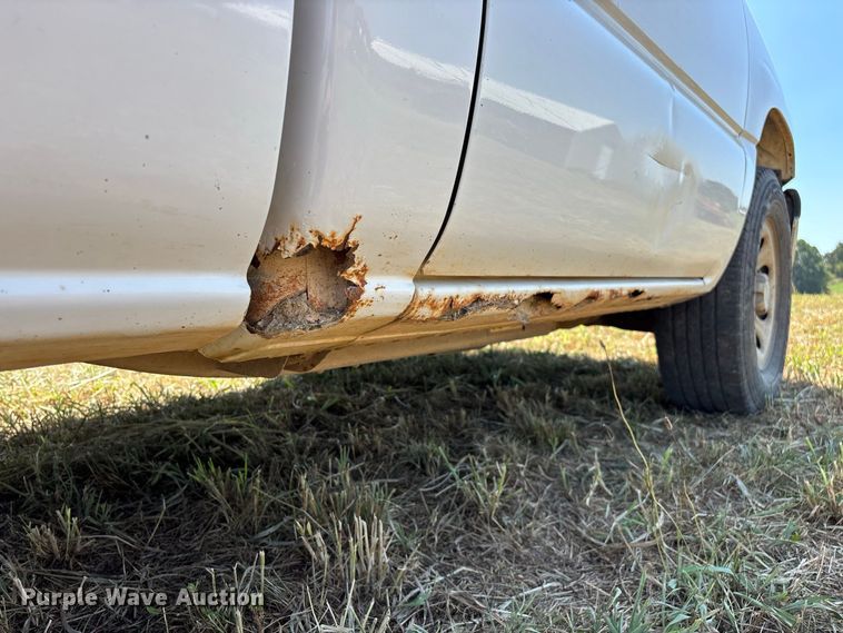 image for item EO4485 2006 Chevrolet Silverado 1500 pickup truck