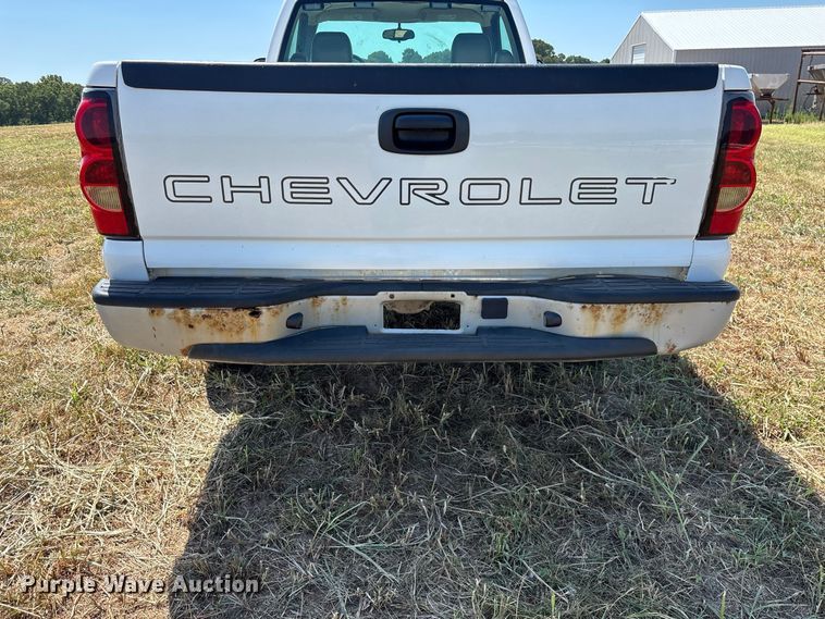 image for item EO4485 2006 Chevrolet Silverado 1500 pickup truck