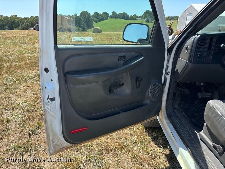 image for item EO4485 2006 Chevrolet Silverado 1500 pickup truck