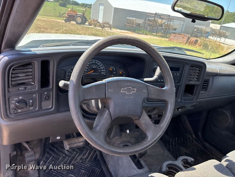 image for item EO4485 2006 Chevrolet Silverado 1500 pickup truck