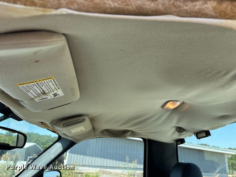 image for item EO4485 2006 Chevrolet Silverado 1500 pickup truck