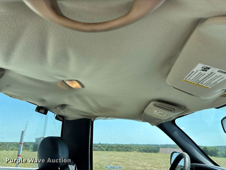 image for item EO4485 2006 Chevrolet Silverado 1500 pickup truck