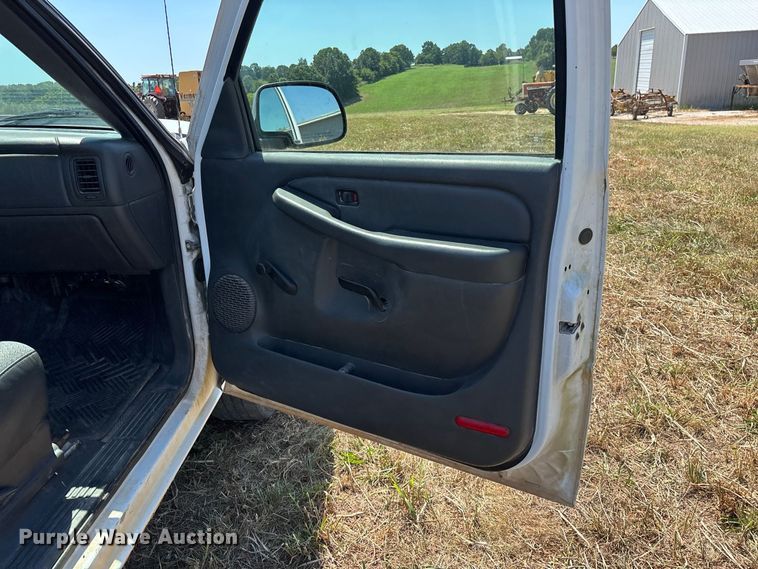 image for item EO4485 2006 Chevrolet Silverado 1500 pickup truck