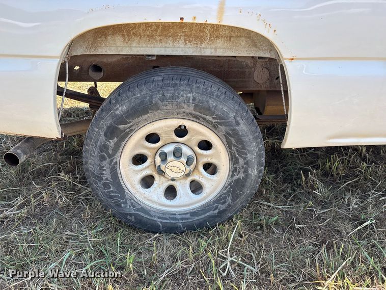 image for item EO4485 2006 Chevrolet Silverado 1500 pickup truck