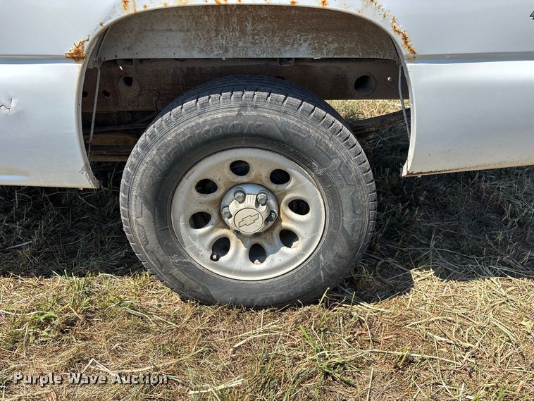 image for item EO4485 2006 Chevrolet Silverado 1500 pickup truck