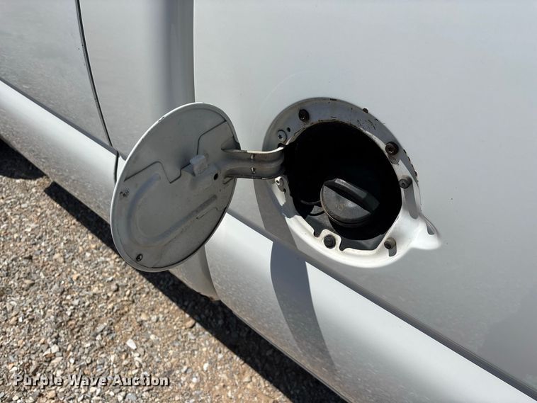 image for item EO4486 2004 Chevrolet Silverado 1500 pickup truck