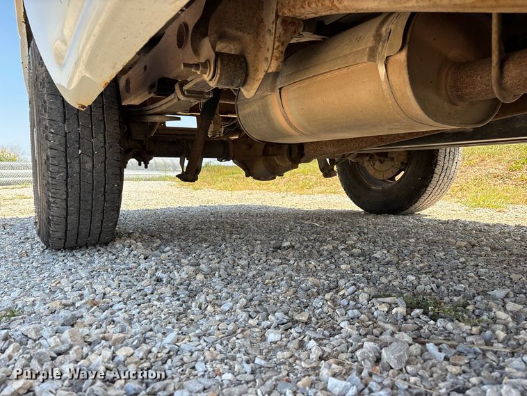 image for item EO4486 2004 Chevrolet Silverado 1500 pickup truck