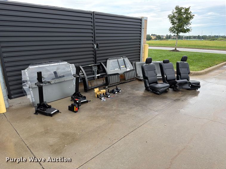 image for item EO8728 Law enforcement equipment