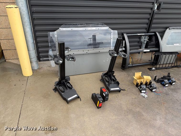 image for item EO8728 Law enforcement equipment
