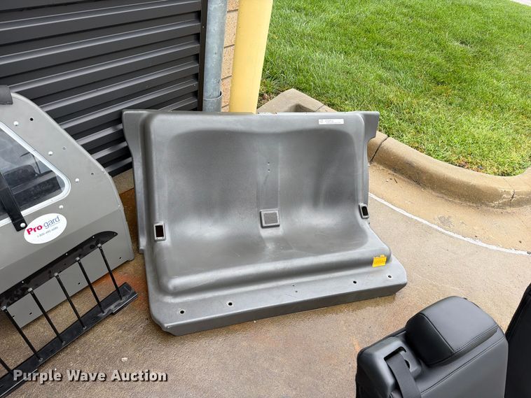 image for item EO8728 Law enforcement equipment